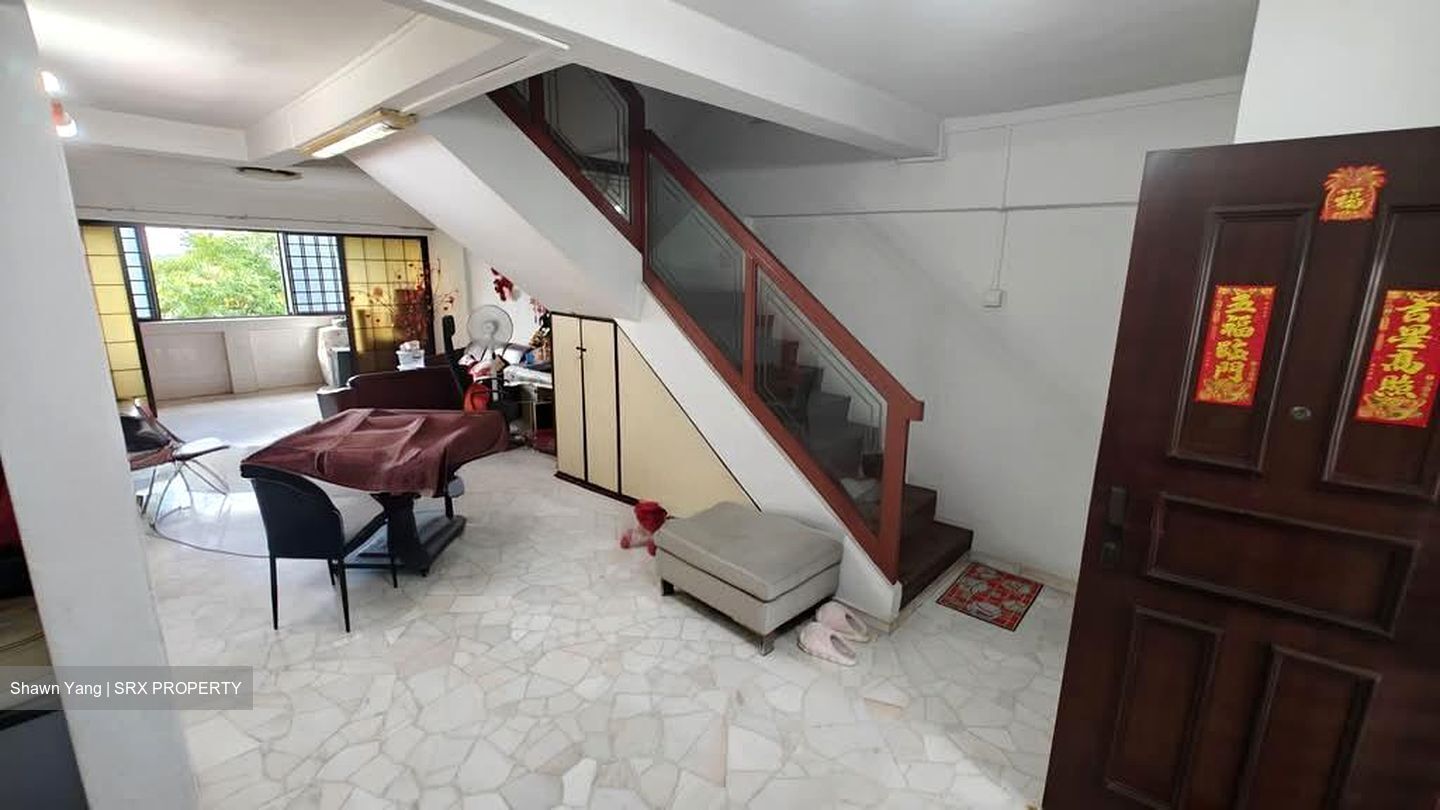 Blk 559 Jurong West Street 42 (Jurong West), HDB Executive #547395281